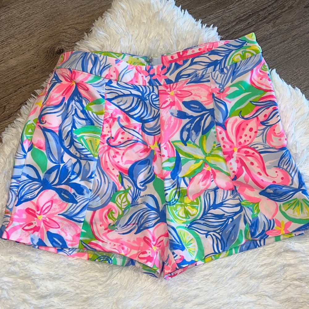 Lilly Pulitzer Ariana Stretch Short in Havana Cocktail - size 6 - Picture 3 of 5